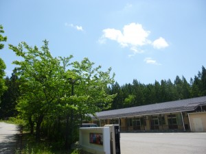 R7.6 ①